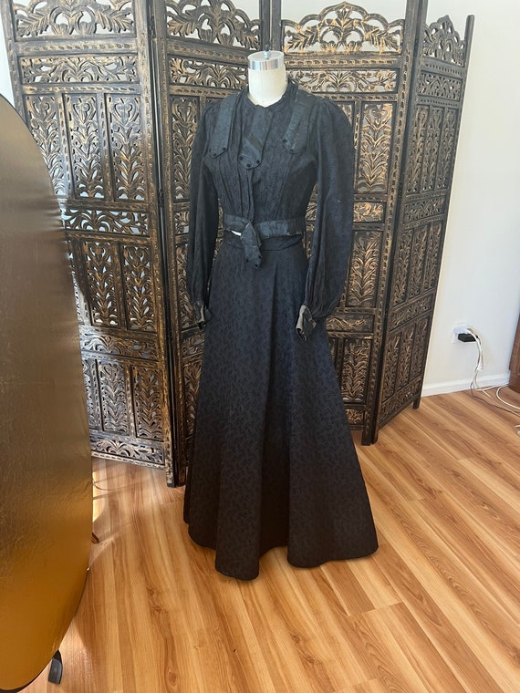 Edwardian walking suit.  Wearable size! - image 3