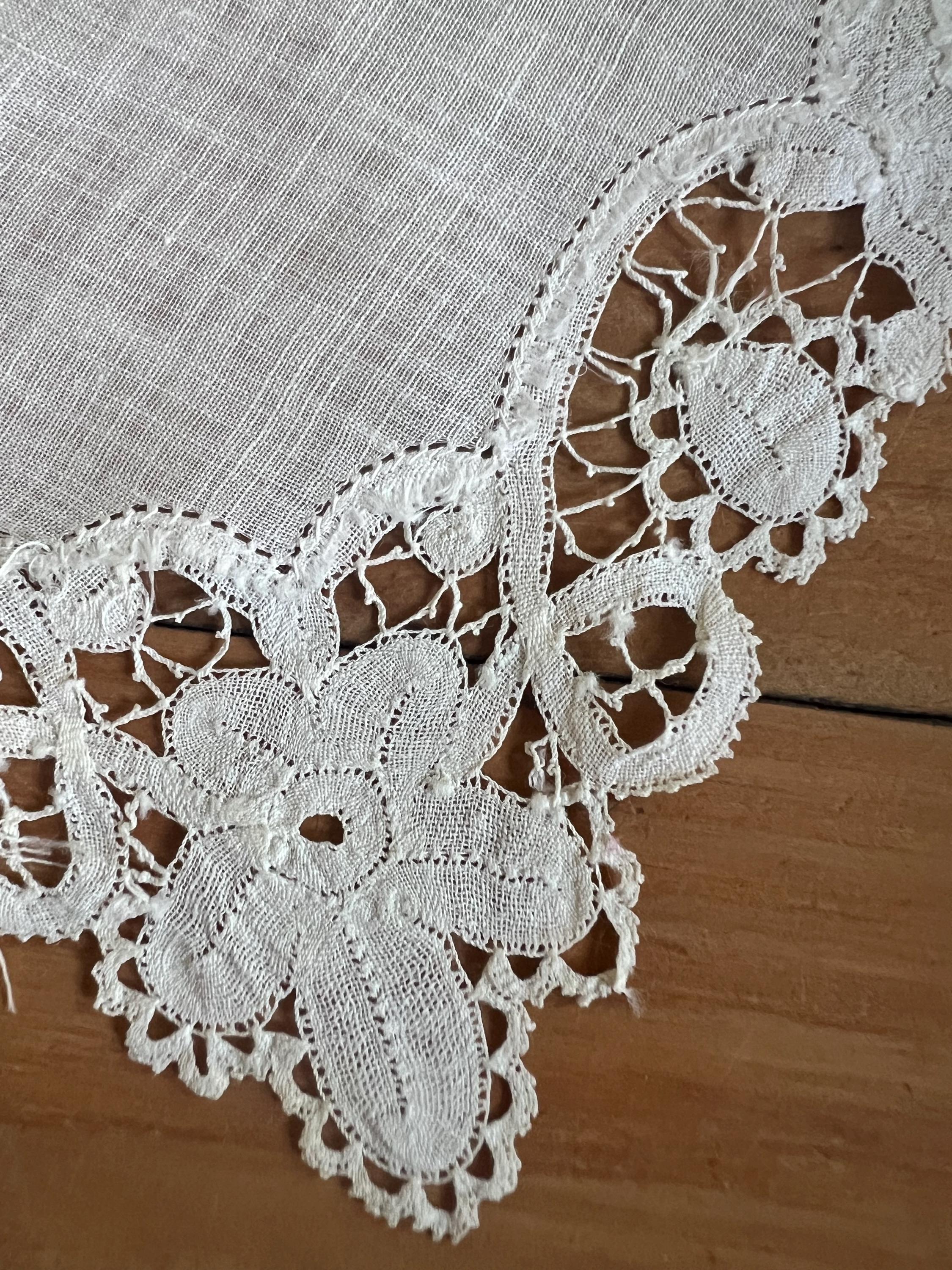 Antique Honiton Lace - Etsy