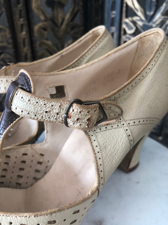 1930s Antique leather shoes. t strap   Pumps. Hee… - image 8