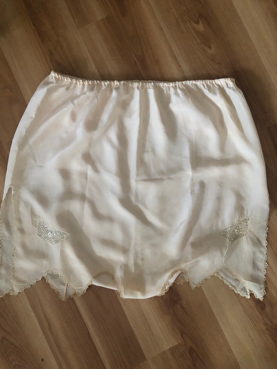 Rare volup plus size tap pants 36” waist - image 4