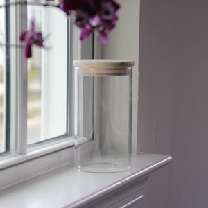 Clear High Quality Cylinder Décor Glass Vase 6 1/4", Wood Lid
