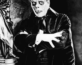 Lon Chaney Sr Set of 2 Photos Halloween Scary Photos Wall Art 8x10