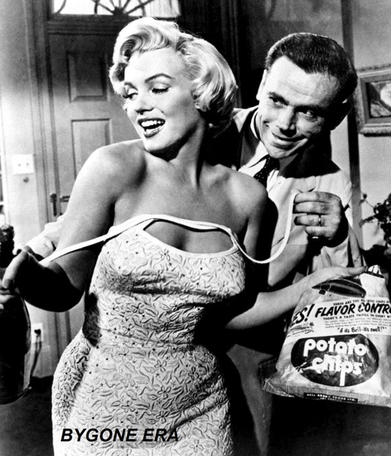 Marilyn Monroe Seven Year Itch Hollywood Poster Art Photo Etsy
