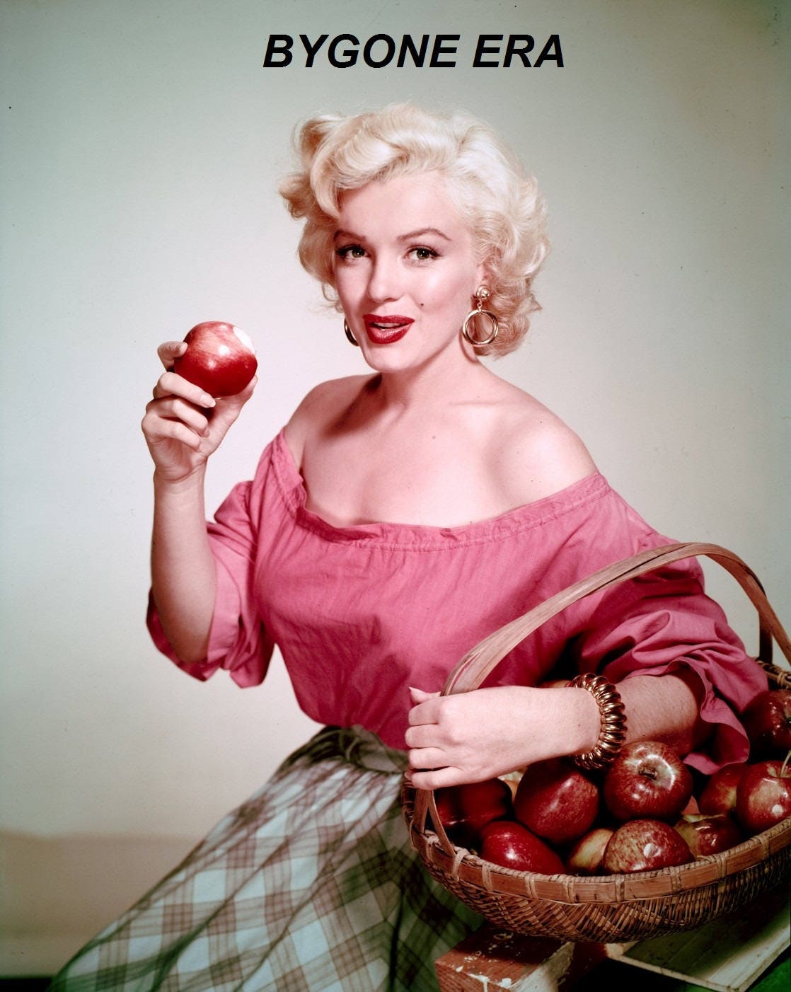 Marilyn Monroe Eating an Apple Poster Art Pinup Girl Color Etsy Finland