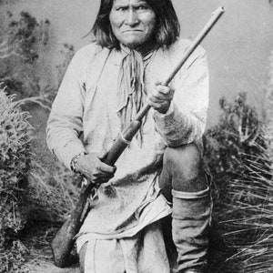 Geronimo Apache Indian Poster Art Photo Historical Photos Posters Wall Art 8x10 11x14 and/or 16x20