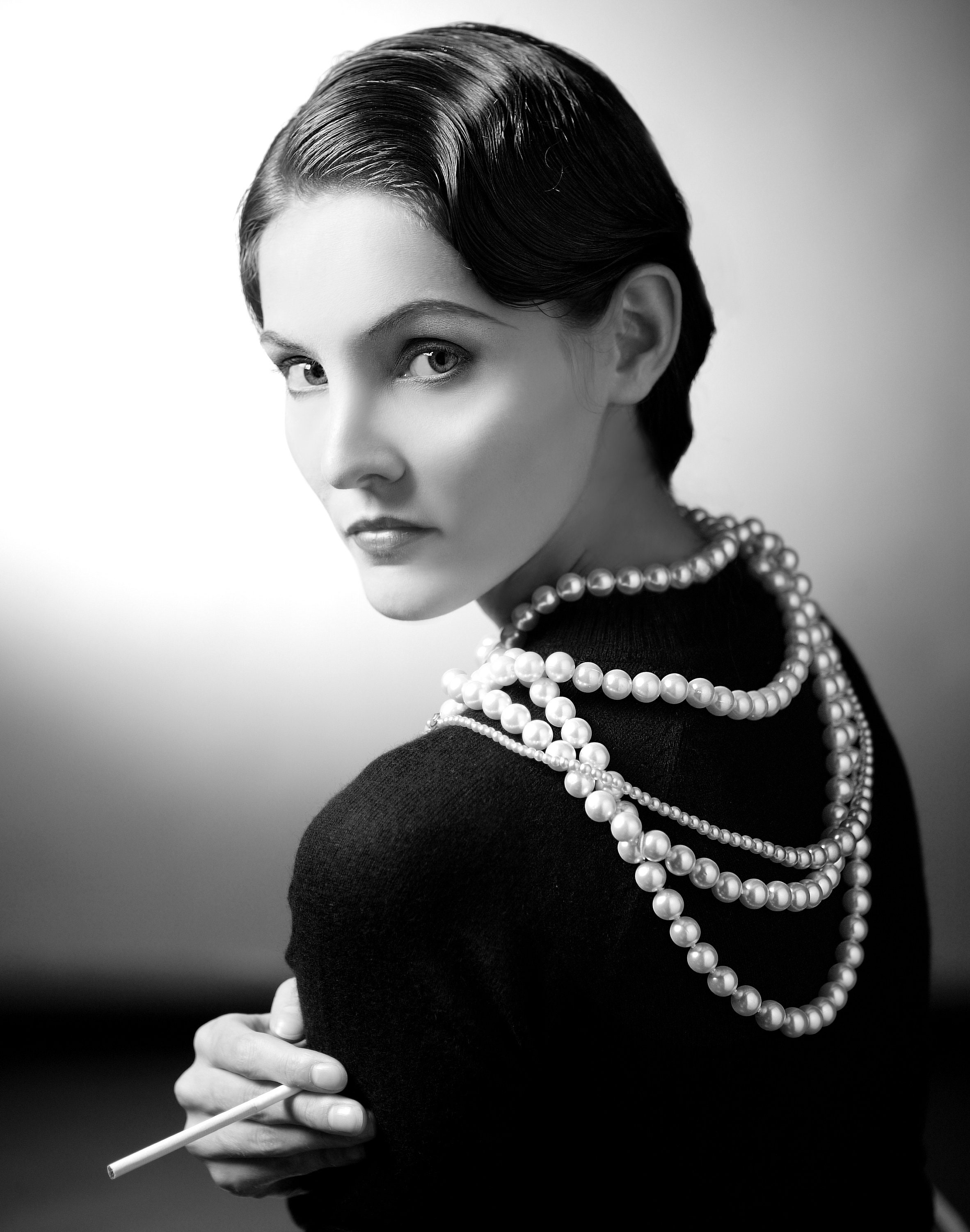 Coco chanel on sale pearl necklace