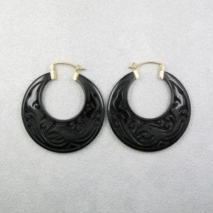 Vintage: 14K Solid Yellow Gold Carved Phenix Circle Hoop Earrings in Black Onyx - handmade jewelry