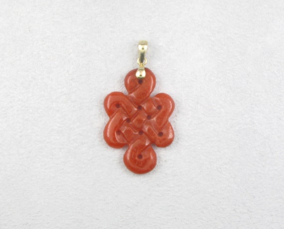 Vintage: 14K Solid Yellow Gold Carved Lucky Knot … - image 2