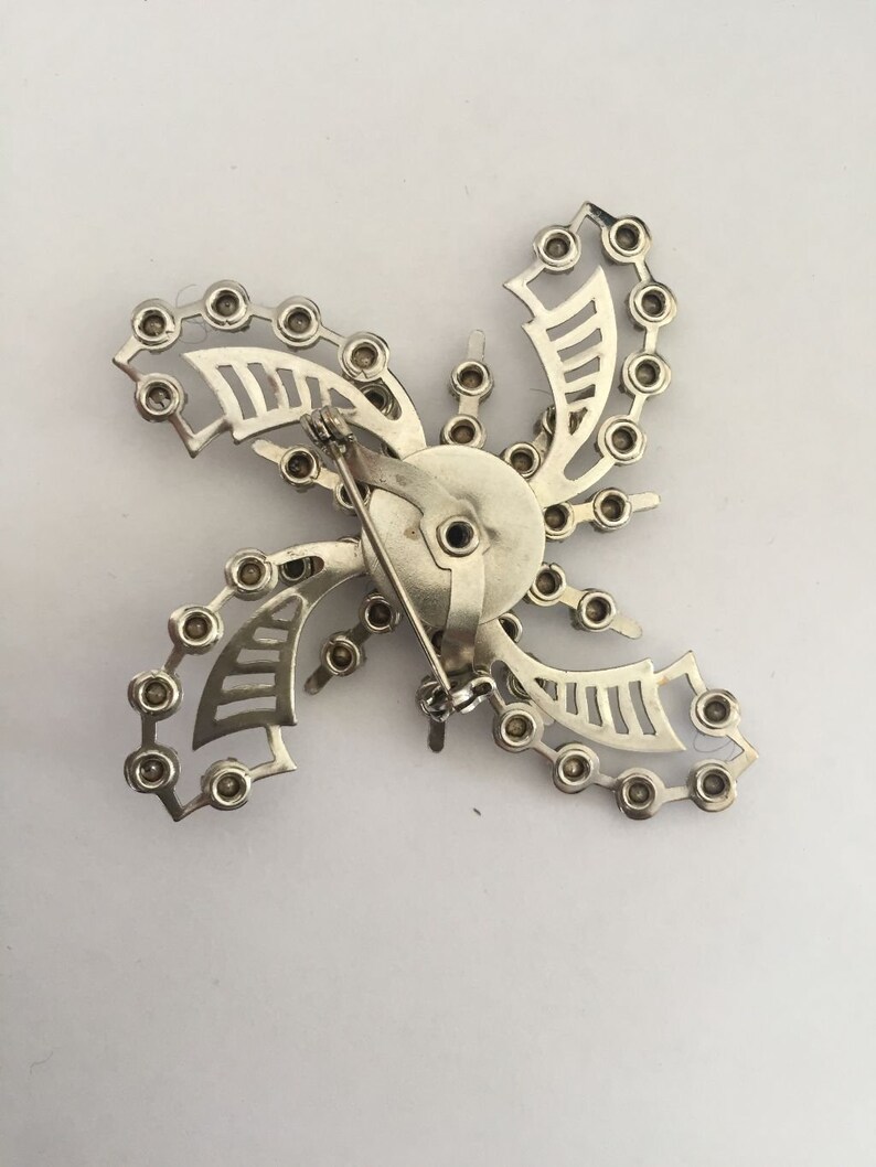 Clear /& Gray Rhinestones BroochPin Estate Vintage Windmill Shaped Silver Tone
