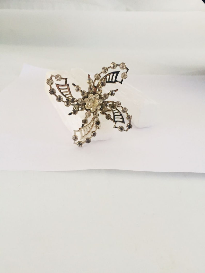Clear /& Gray Rhinestones BroochPin Estate Vintage Windmill Shaped Silver Tone