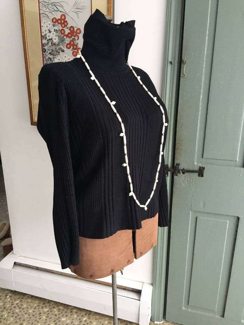 1970/'s Estate Off White /& Gold Beaded Plastic Long Necklace 48R