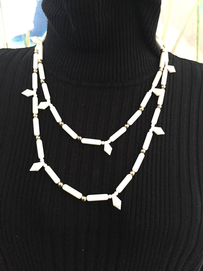 1970/'s Estate Off White /& Gold Beaded Plastic Long Necklace 48R