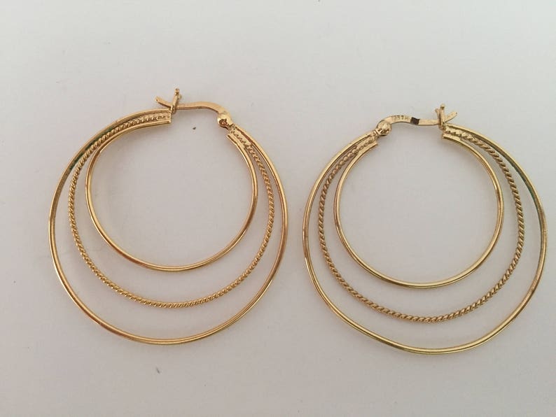 48 Estate Gold Tone Three Circle Pierced Earrings Item #