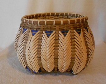 Digital Download: Basket Weaving Pattern; The Feathered Cat