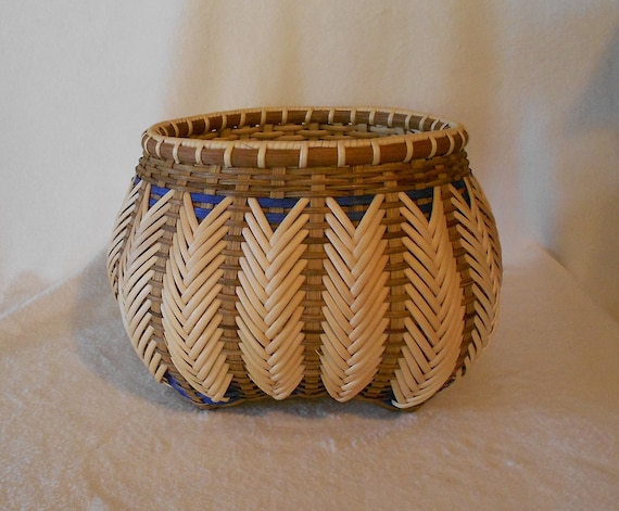 Digital Download: Basket Weaving Pattern; The Feathered Cat