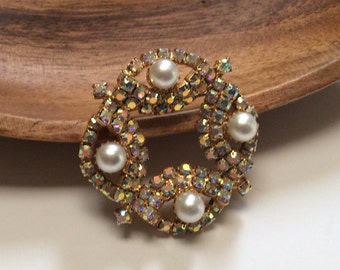 Vintage Rhinestone and Faux Pearl Brooch