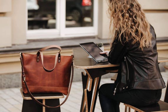 womens leather tote