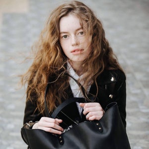 Personalized leather tote bag Leather purse Medium leather handbag Commuter tote bag Large shopper bag Valentine day gift
