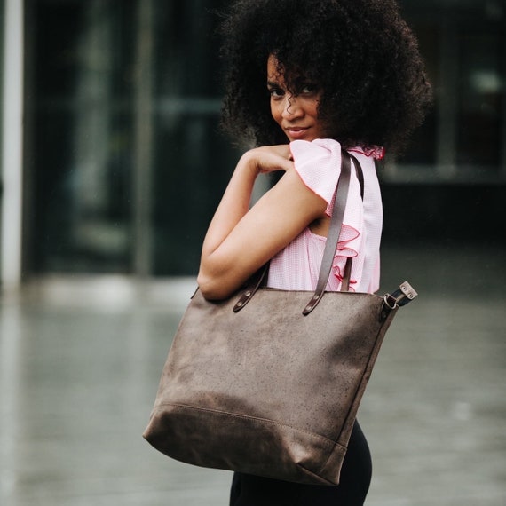 16 Best Tote Bags for School in 2022: Shop Cute, Versatile, and Durable  Picks | Teen Vogue