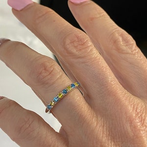 0.25 Ct Alternating Diamond Wedding Band, 9 Stone Blue Yellow Diamond Ring, Pave Set Diamond Stackable Ring, Anniversary Band 10K Gold