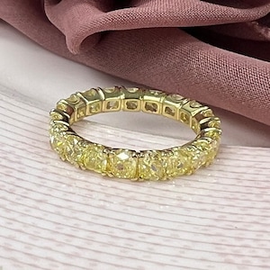 Cushion Diamond Eternity Wedding Band, 3.60-5.00CT Natural Fancy Light Yellow Diamond Eternity Ring, Women&#39;s Eternity Band 18k Yellow Gold