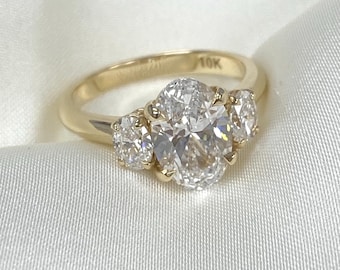 3 Stone 2Ct E-VVS2 Oval Lab Grown Diamond Engagement Ring 10K Yellow Gold