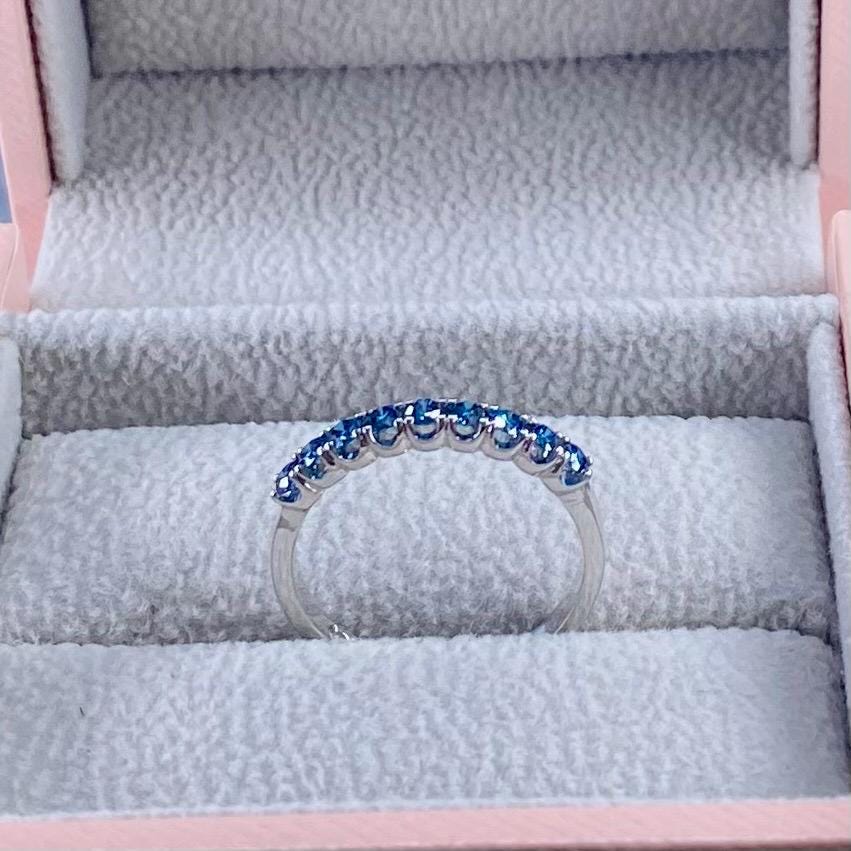 Anillo Oro Blanco 18k. Con 3 Aros De 42 Diamantes Negros ( 1