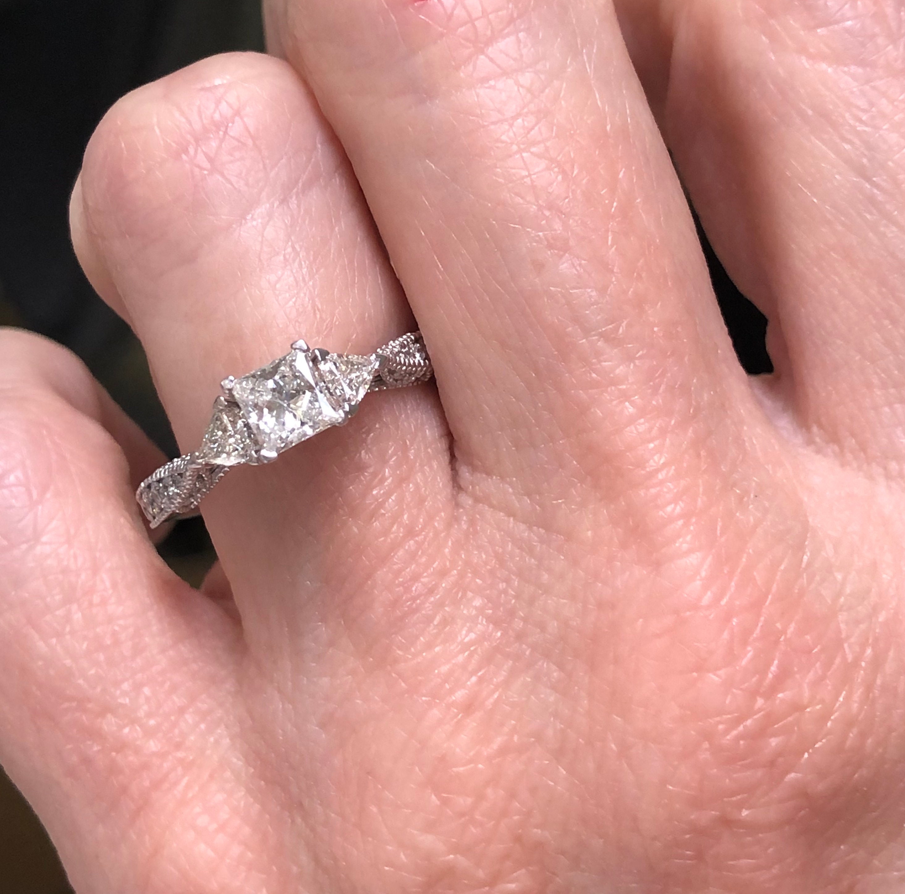 1 ct Brilliant Princess Cut Solitaire Stunning Genuine VVS1 Flaw 並行輸入品 Delicate 1 Carat Princess Cut Diamond Engagement Ring Trillion