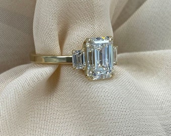 Anillo de compromiso IGI con diamantes cultivados en laboratorio de talla esmeralda de 2,23 CT F-VS1, anillo de amor pasado, presente y futuro, anillo de propuesta de 2,59 TCW en oro amarillo de 14 k