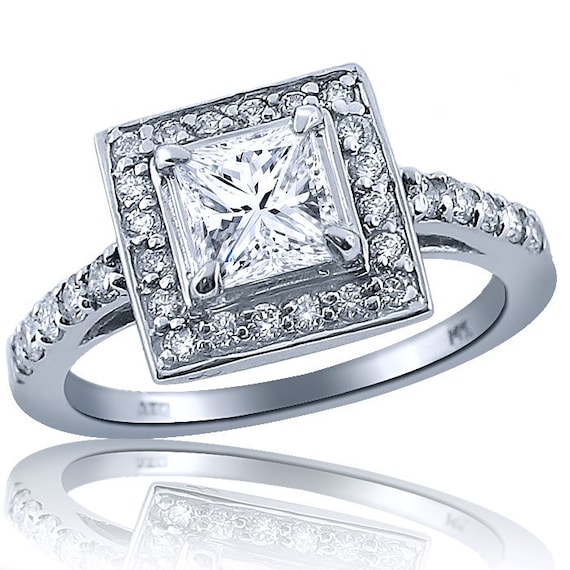 Anillo de compromiso de 0,83 ct con diamantes de talla princesa y diamantes  laterales de talla Anillo de compromiso hecho a mano y para