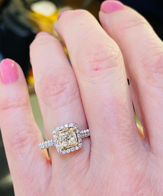 1.25 Carat Princess Cut Double Row Baguette and Round Halo Diamond  Engagement Ring (H Color, VS1 Clarity Center Stones) | Amazon.com