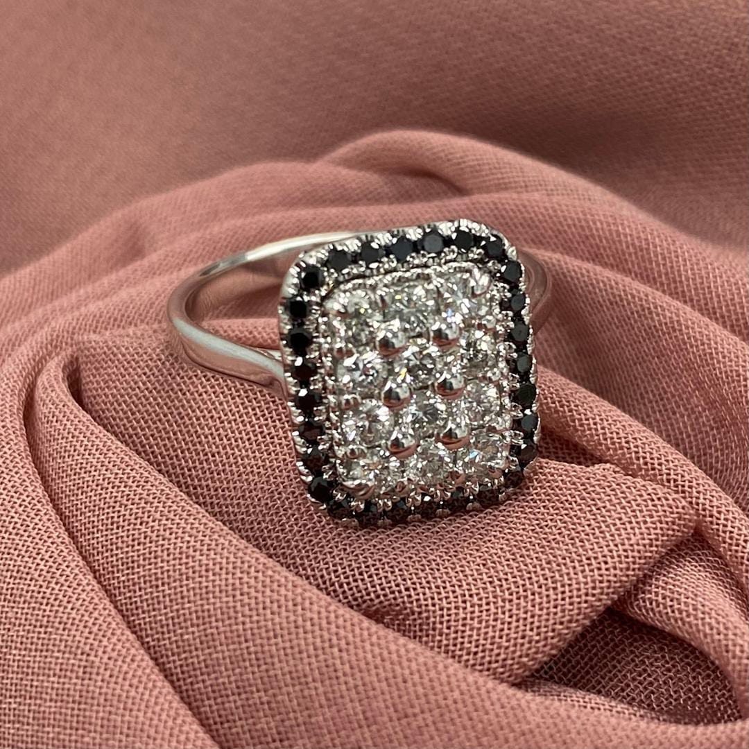 1 Carat Diamond Mosaic Cluster Ring 10K White Gold, 1.01 TCW Black Halo