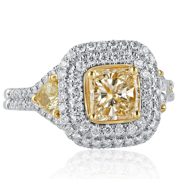 Radiant cut diamond engagement rings