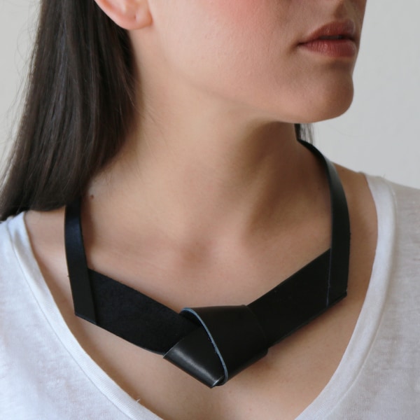 Black Leather Necklace,  Black Leather Chokers, Statement Necklace, Leather Jewelry, Leather Bib Necklace, Leather Collar, Collar Necklace