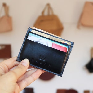 Cartera de cuero pequeña gris, cartera fina negra, cartera minimalista para hombre, cartera de bolsillo frontal, funda de tarjeta RFID delgada, cartera de cuero negro, imagen 1