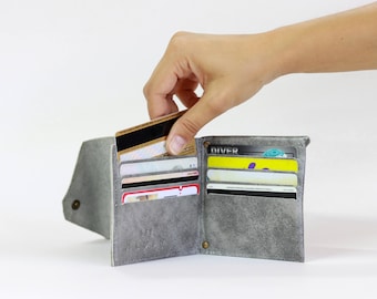 Custom Leather Wallet, Coin pocket wallet, classic men's wallet, Pocket-size leather wallet, men's wallet, Unique Men's Gift