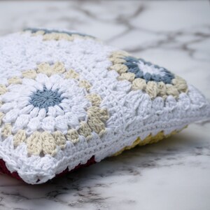 Crocheted Cushion Cover: 12-inch, Two-Sided Decorative Pillowcase for Summer & Winter