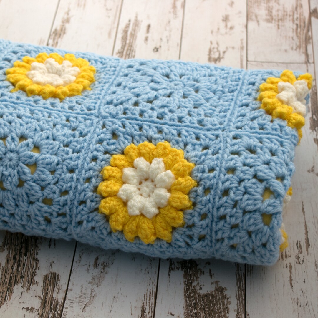 Daisy Flowers Crochet Blanket in Baby Blue, Yellow & White Flannel Backed Small Afghan Etsy