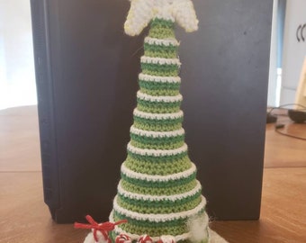 Amigurumi Crochet Christmas Tree Pattern, all pics will be emailed to you.