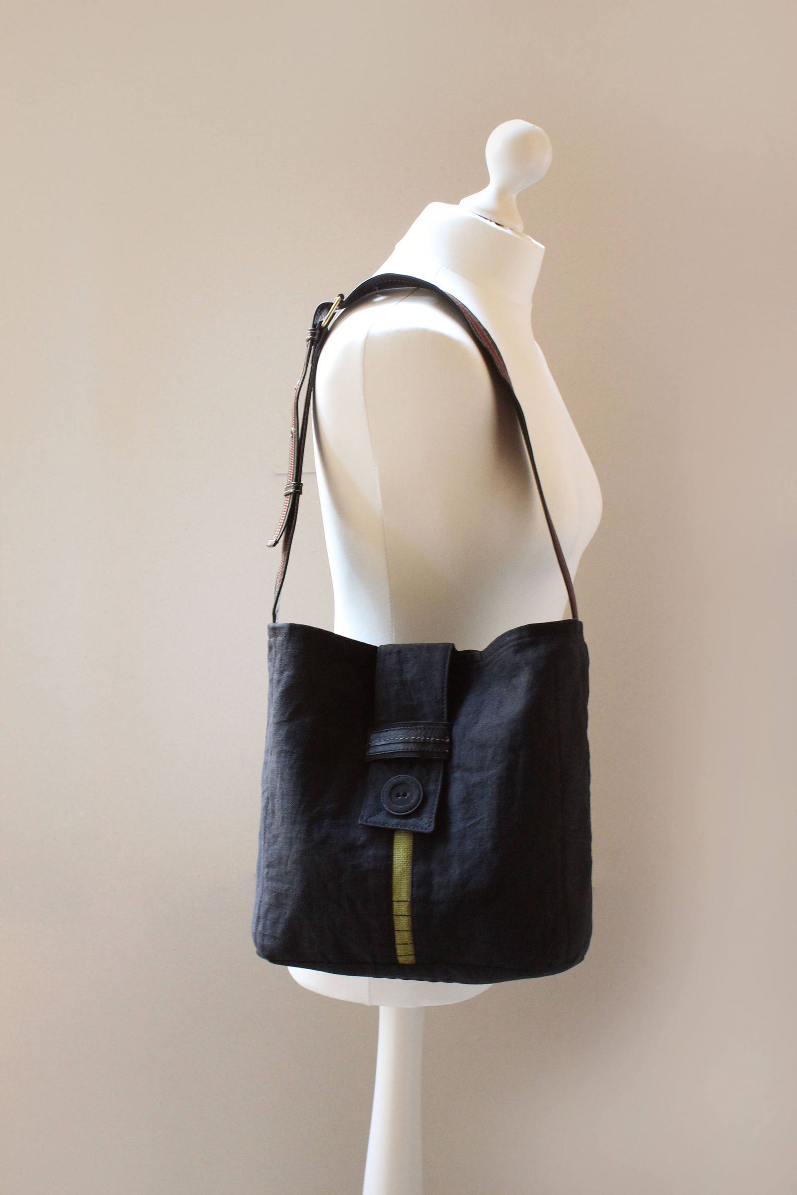Linen HOBO Bag, Summer Bag, Black Bag, Artsy Bag, Linen Bag, Textile