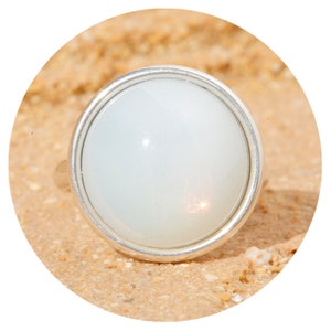 artjany Ring Cabochon rund white opal silber Bild 3