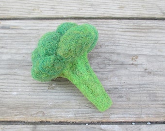 Felt Broccoli, Felted Broccoli, Needle Felted Broccoli, Needle felted woolen broccooli, Needle Felted Vegetables, Needle felted play food