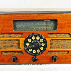 Highly unusual Wilcox Gay model A-33(1937) “teledial” antique radio with am/shortwave, mini-jack and FREE BLUETOOTH !