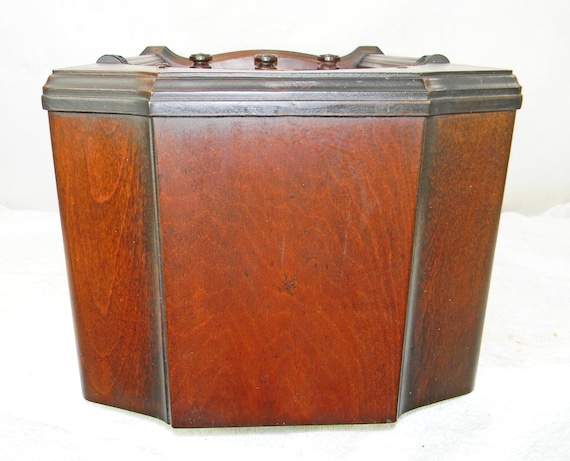 Graybar Electric Model Gt-8 (1933) Made by RCA Antique Radio Graybar Electric Model Gt-8 (1933) Made by RCA Antique Radio