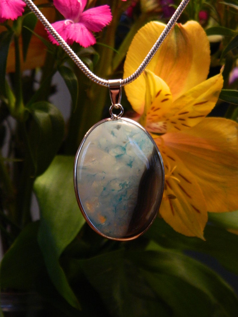 Onyx Geode Crystal Metaphysical Reiki Infused Chakra Healing Pendant on 22 Sterling Silver Chain Necklace