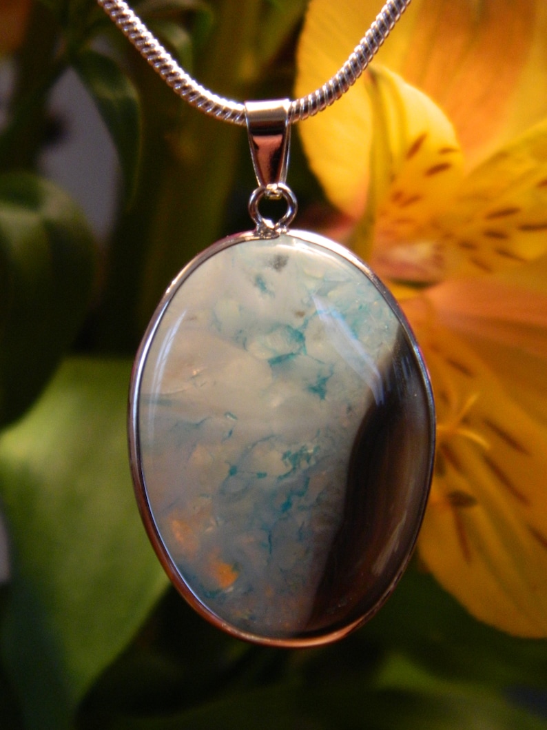 Onyx Geode Crystal Metaphysical Reiki Infused Chakra Healing Pendant on 22 Sterling Silver Chain Necklace