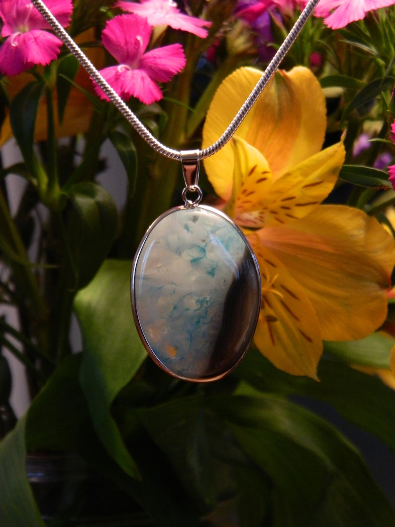 Onyx Geode Crystal Metaphysical Reiki Infused Chakra Healing Pendant on 22 Sterling Silver Chain Necklace