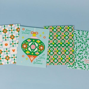 Carte de Noël ou jeu de cartes joyeux petit ornement • Joyeux Noël • Cartes de Noël florales rétro • par @mydarlin_bk image 4