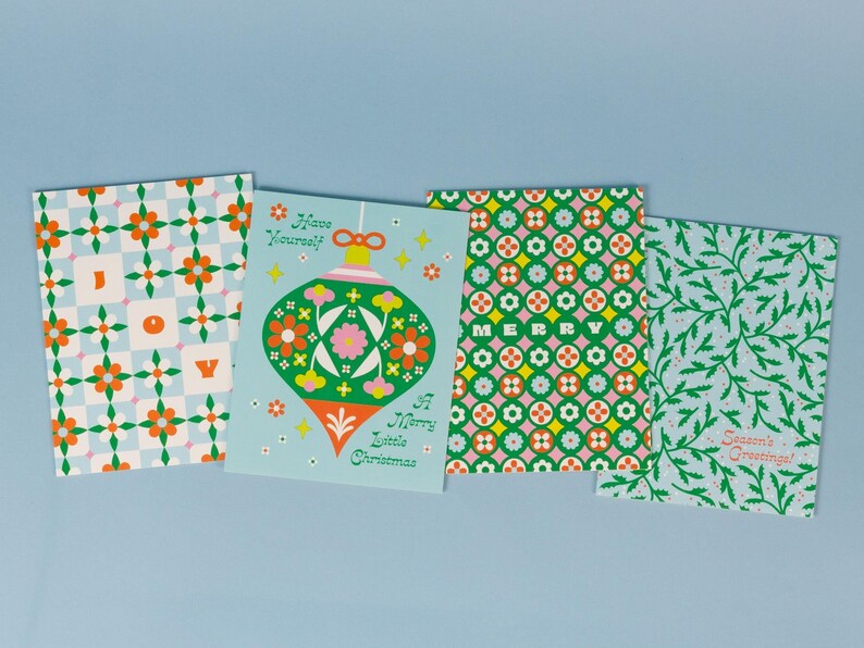 Carte de Noël ou jeu de cartes joyeux petit ornement • Joyeux Noël • Cartes de Noël florales rétro • par @mydarlin_bk image 4
