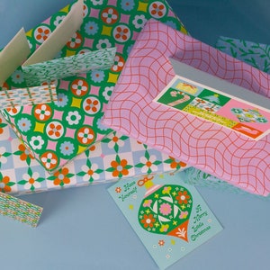 Carte de Noël ou jeu de cartes joyeux petit ornement • Joyeux Noël • Cartes de Noël florales rétro • par @mydarlin_bk image 5